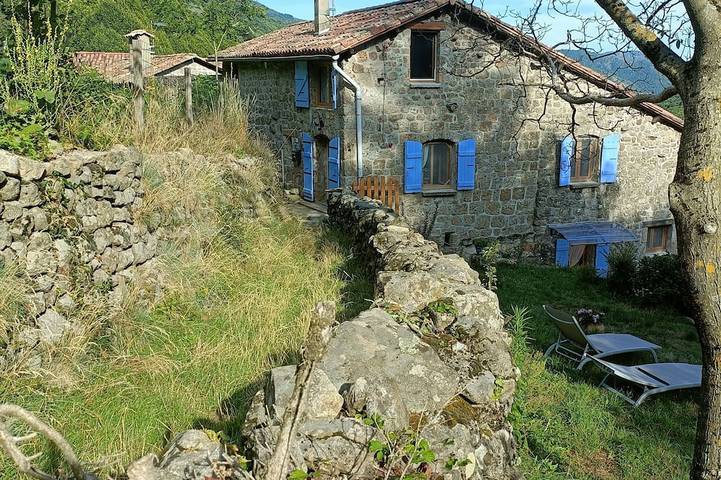 Appartement de vacances pour 3 personnes, avec terrasse et jardin, animaux acceptés