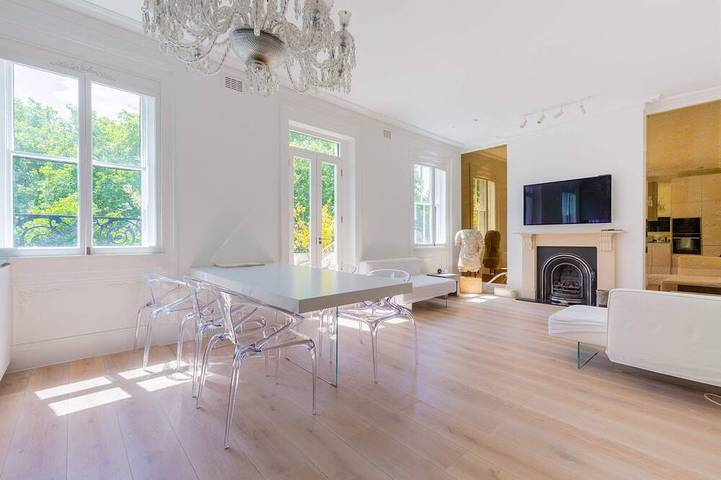 Vacation rental for 2 people, with yard in Knightsbridge