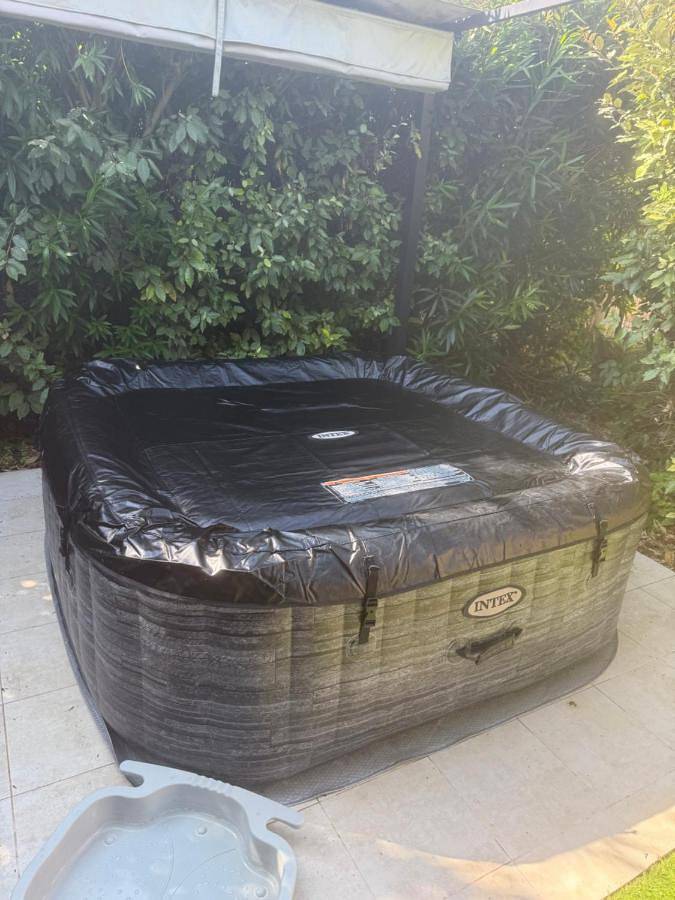 Location de vacances pour 4 personnes, avec jardin et jacuzzi à Servian - 2