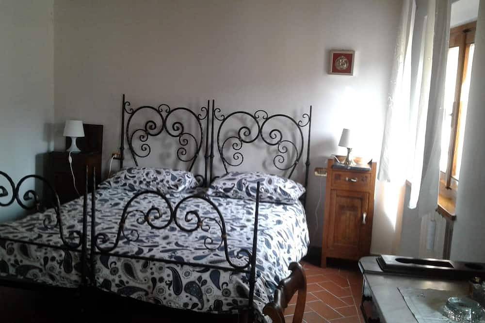 Ganze Wohnung, Schöne Wohnung in einem mittelalterlichen Weiler in Cerreto Guidi, Florenz Provinz