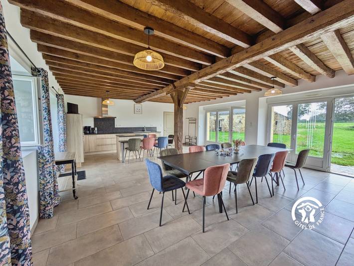 Gîte pour 12 personnes, avec jardin dans Mayenne - 3