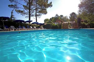 Mobil home pour 8 personnes à Petit-Palais-et-Cornemps