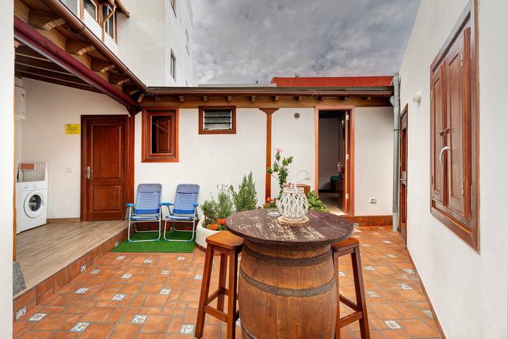 Appartement de vacances « Casa Frente Al Mar La Ponderosa » avec vue sur la mer in Playa de la Caleta (Tenerife), Tenerife du Nord