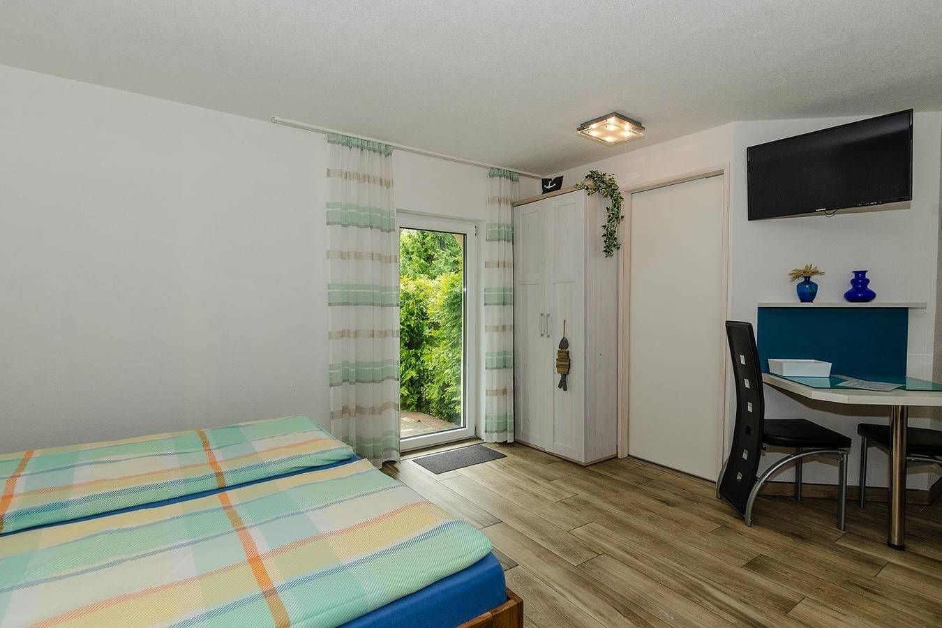 Ganze Ferienwohnung, Appartement für 2 Personen in Schaprode auf Rügen Zi7 in Schaprode, Rügen