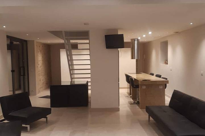 Location de vacances pour 10 personnes, avec balcon à Wy-dit-Joli-Village