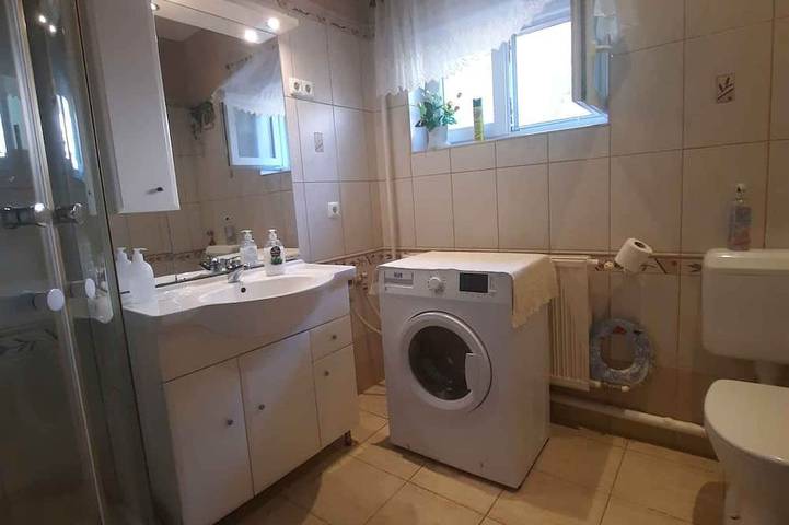 Ganze Wohnung, Ferienwohnung mit Wlan und Klimaanlage in Keszthely, Balaton Region