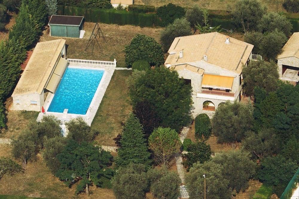 Beautiful Provencal Stone Villa with Large Pool and Pool House in Grasse, Cannes region