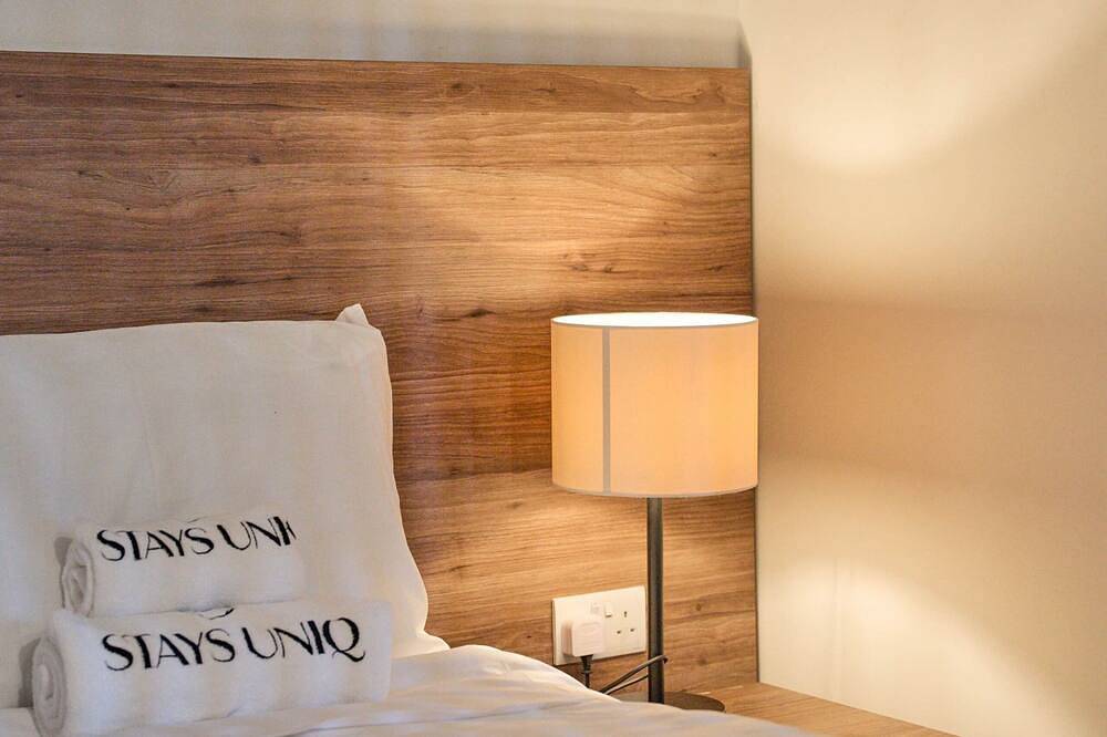 Geheel appartement, Modern Mercury Suites Apartment With Rooftop Pool in Paceville, San Giljan