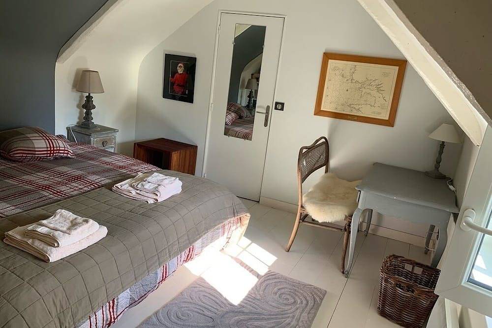 Antigua casa de labranza con encanto en el corazón de Pont-Aven, centro de la ciudad a pie, Wifi in Pont-Aven, Côte de Cornouaille