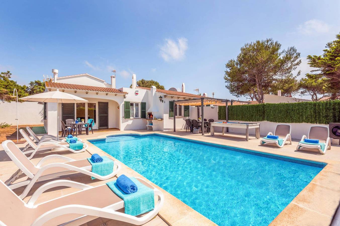 Villa für 6 Personen in Cala Blanes, Ciutadella