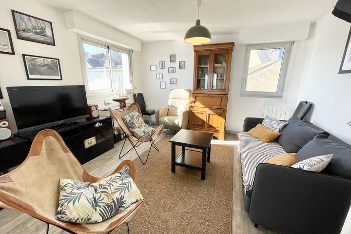 Ganze Wohnung, Ferienwohnung für 6 Personen mit Balkon in Port-Louis, Côte des Mégalithes
