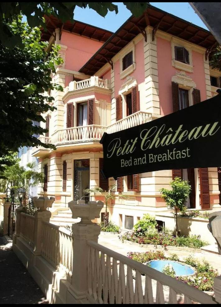 Appartamento intero, Petit Chateau - Camera con uso cucina in Montecatini Terme, Provincia di Pistoia