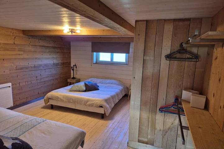 Gîte l autentico, casa fino a 16 persone in Narbief, Jura Francais
