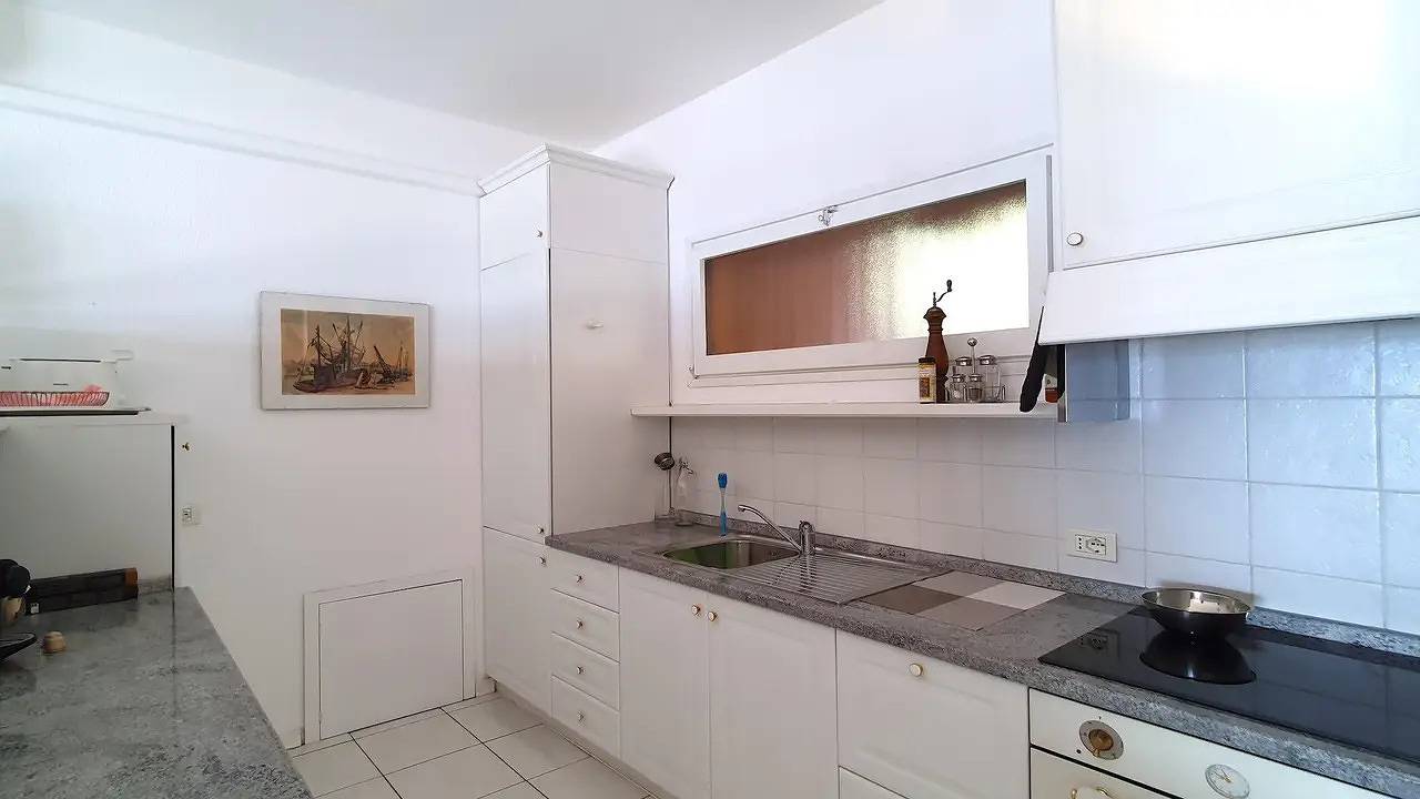 Casa vacanza per 5 persone con giardino in Veddo, Maccagno con Pino e Veddasca