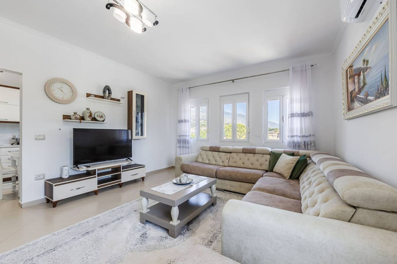 Apartamento entero, Hometown Apartment | 2 in Albania