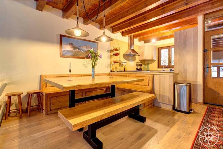 Gîte pour 11 personnes, avec terrasse ainsi que jacuzzi et jardin dans Tredós - 4