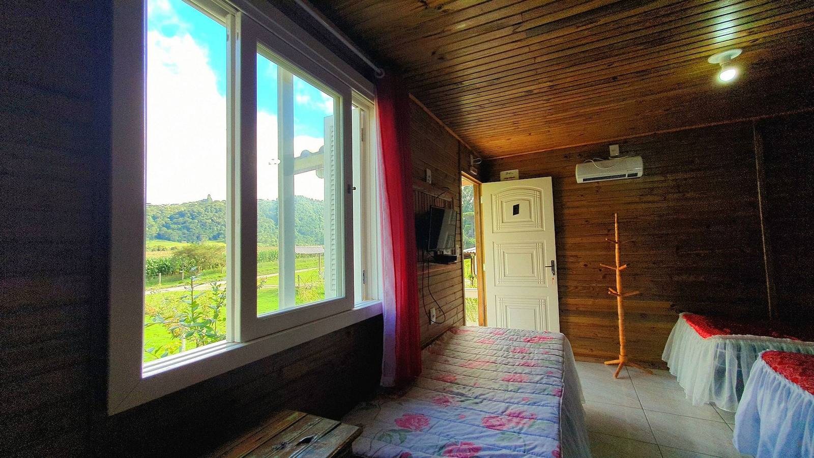 Estudio entero, Pousada Mato Verde - Chalé Vermelho - Montanha in Urubici, Santa Catarina