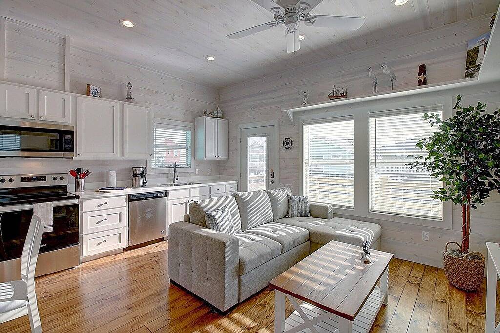 Sea Clusion- Golf Cart Friendly | Pet Friendly in Port Aransas, Mustang Island