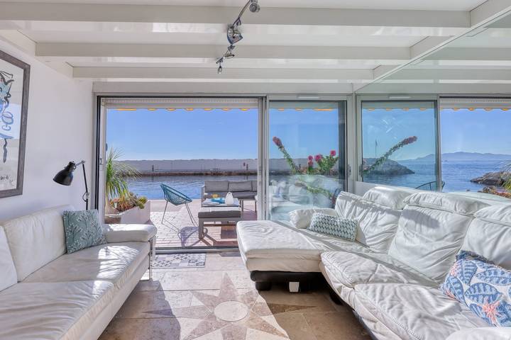 Ferienwohnung für 6 Personen, mit Terrasse und Pool in Bandol - 2