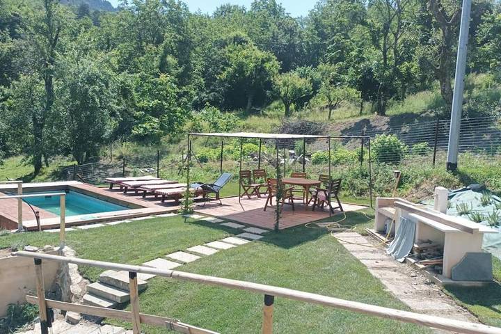 Location de vacances pour 4 personnes, avec jardin et vue ainsi que balcon et piscine à Mulazzo - 2