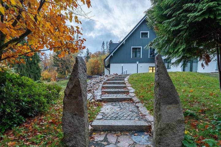 Ośrodek wypoczynkowy dla 7 osób, z jacuzzi i sauna oraz ogród w Szklarska Poręba