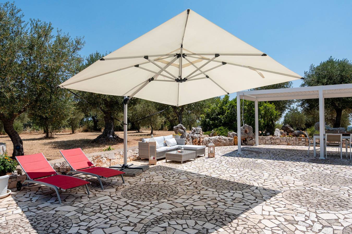 Villa 'Trullo Tita' com piscina privada, Wi-Fi e ar condicionado in Monopoli, Bari (província)