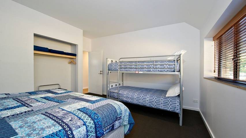 Holiday home for 8 people, with terrace and garden, with pets in Margaret River