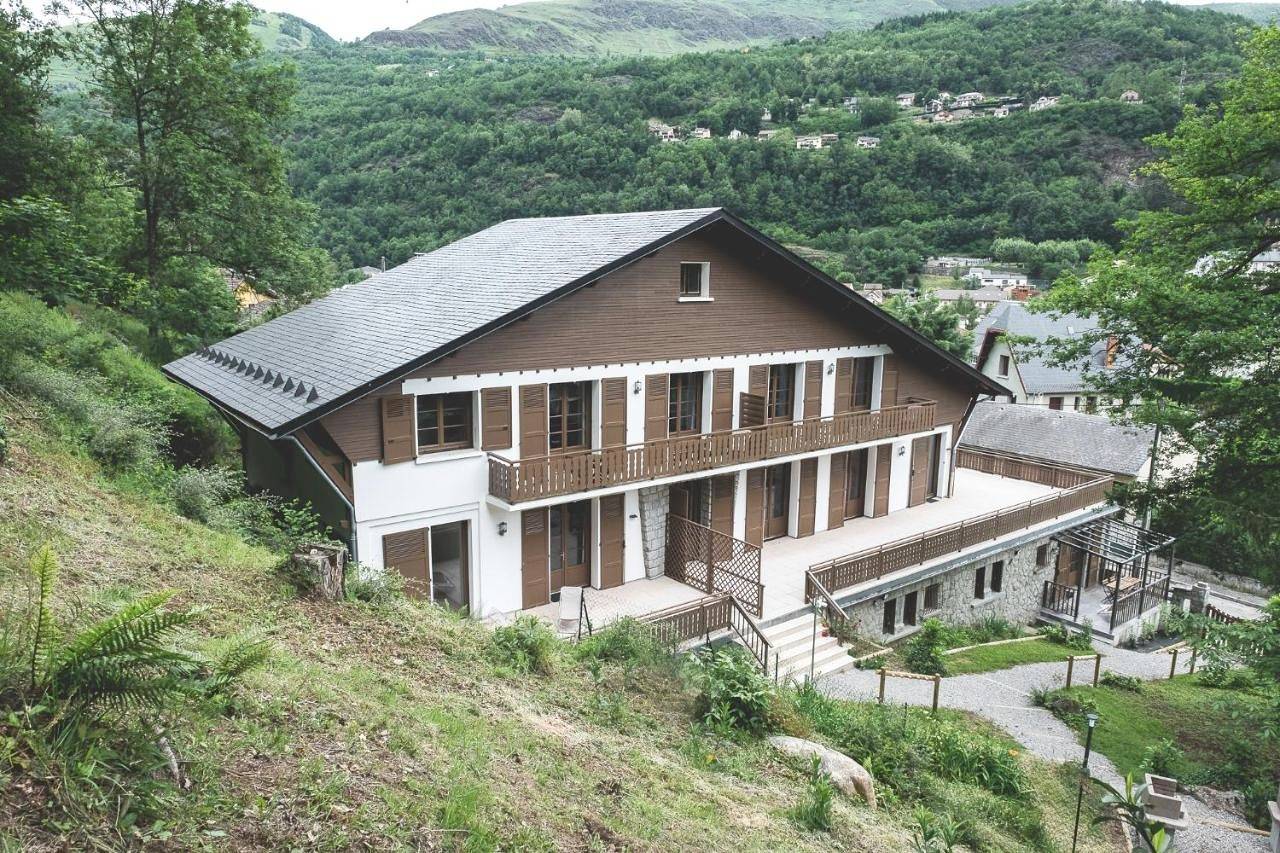 Appartement entier, Three-Bedroom Apartment in Ax-les-Thermes, Pyrénées