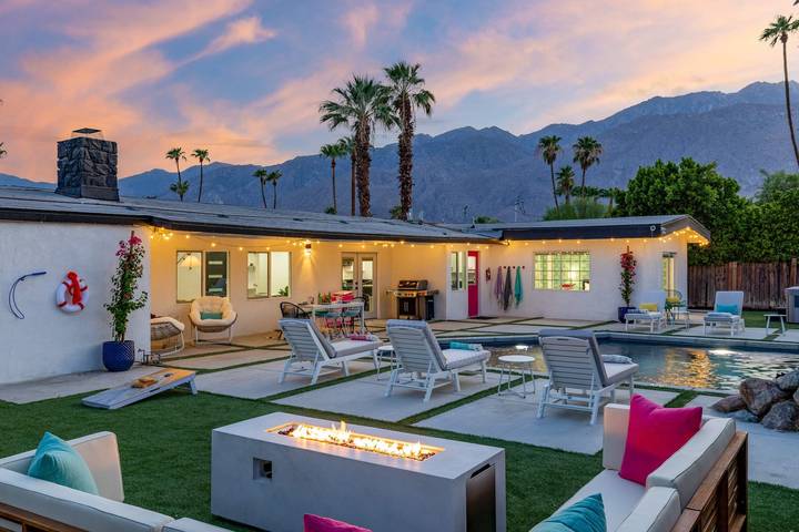 Holiday rental for 6 people, with garden and balcony, child-friendly in Palm Springs