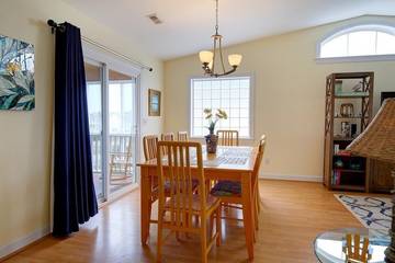 Vacation House for 8 Guests in Holden Beach, Brunswick County, Picture 1