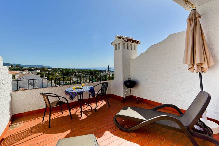 Ferienwohnung für 2 Personen, mit Balkon/Terrasse und Pool in Nerja - 2