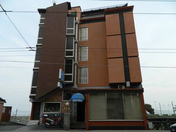 Gîte pour 2 personnes, avec balcon et vue à Bordighera - 2