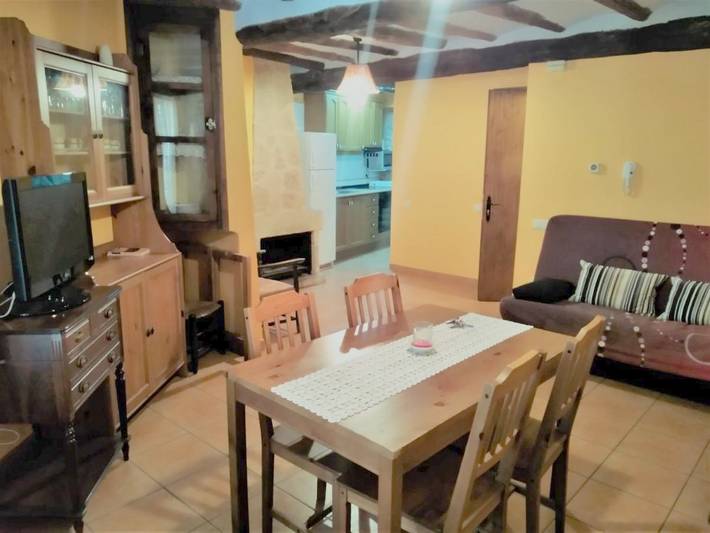 Casa rural para 4 personas, con balcón y vistas en Matarraña - 2