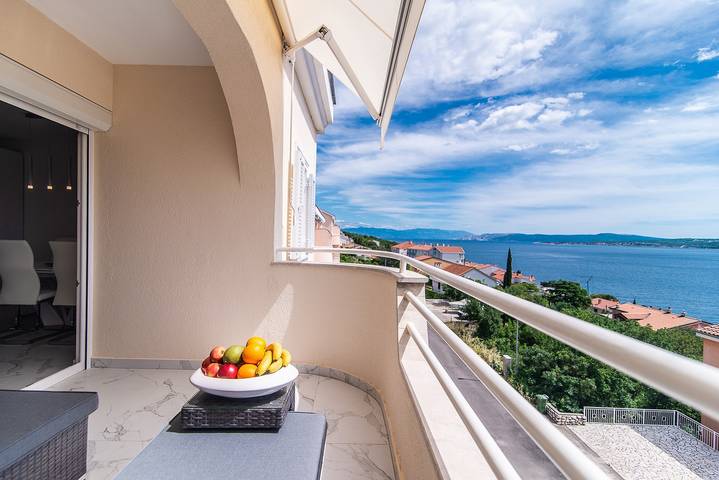 Apartament wakacyjny dla 5 osób, z Balkon/ taras w Dramalj
