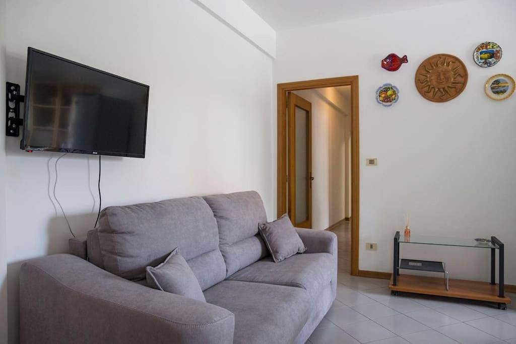 Three-Bedroom House in Torre Archirafi, Riposto