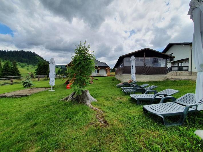 Location de vacances pour 8 personnes, avec jardin et vue dans Dorna-Arini - 4