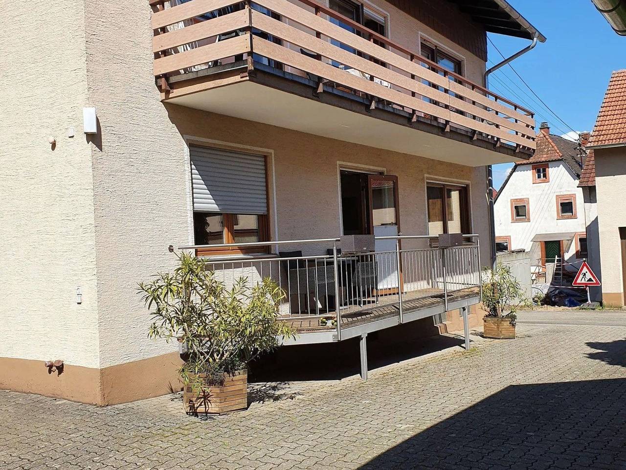Ganze Ferienwohnung, Ferienwohnung Grimm - Appartement/Fewo, Dusche u. Bad, Wc, 2 Schlafräume in Schweigen-Rechtenbach, Südliche Weinstraße
