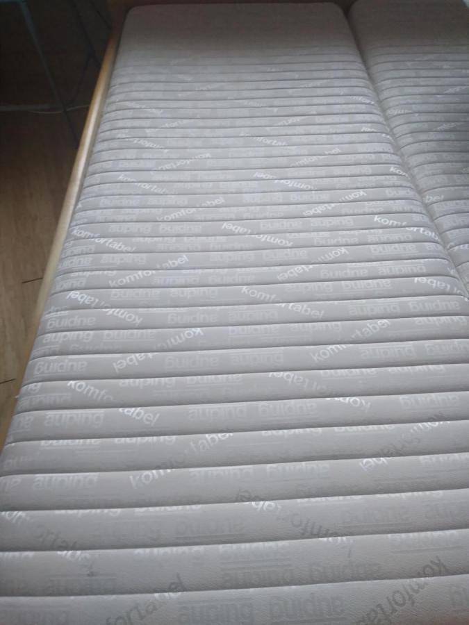 Dinant La Bergeronnette avec la chaleur du feu de bois et le jardin in Dinant, Regio Namur