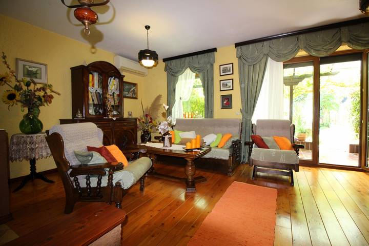 Ferienhaus für 7 Personen, mit Terrasse und Garten sowie Ausblick, mit Haustier in Poreč - 4