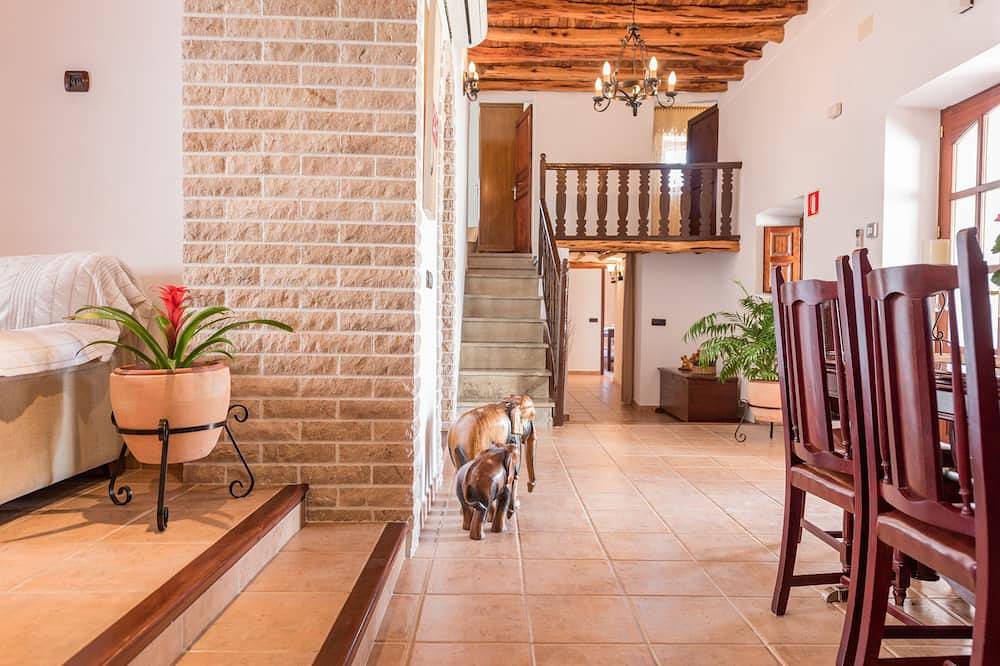 Can Juanó Villa avec piscine privée, jacuzzi et barbecue à 2 min de Benirrás in Sant Joan de Labritja, Ibiza du Nord