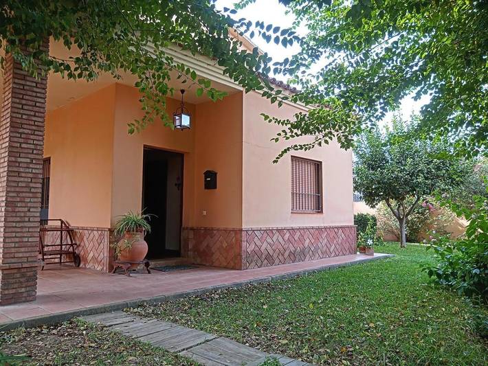 Casa de vacaciones para 8 personas, con jardín además de vistas y piscina, Familias con niños en Campiña de Carmona - 2