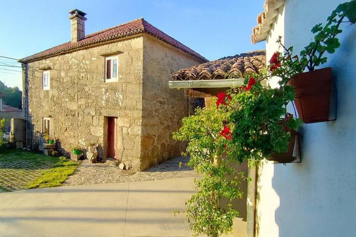 Location de vacances pour 6 personnes, avec vue et jardin à Ames