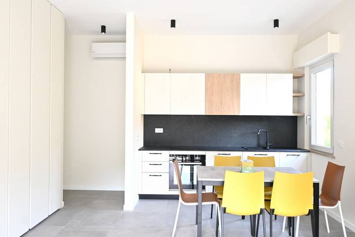 Appartement entier, S372 – Sirolo, comfortable one-bedroom apartment with air conditioning and private parking in Sirolo, Riviera del Conero