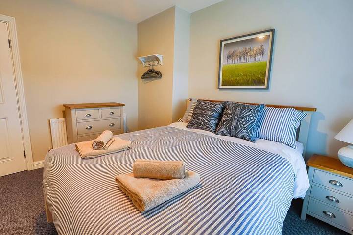 Garavogue Villa - At The River And Steps To Town in Sligo, County Sligo