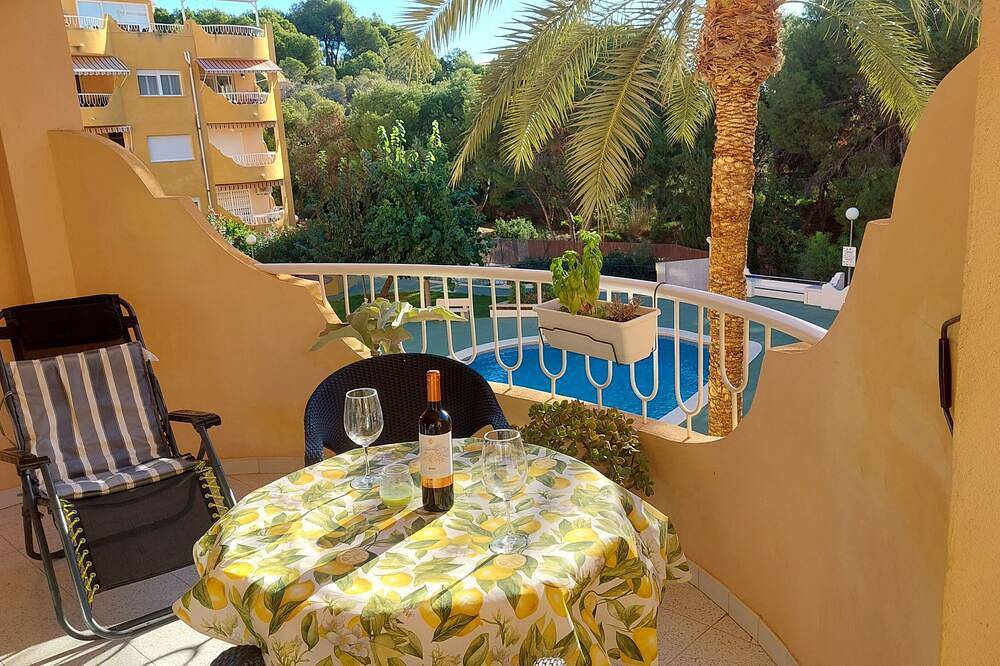 Entire apartment, Front Line Apartment south facing with Pool and Sea Views in el Campello, Costa Blanca