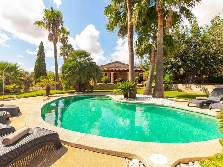 Ferienhaus für 6 Personen, mit Pool und Garten in Llubí