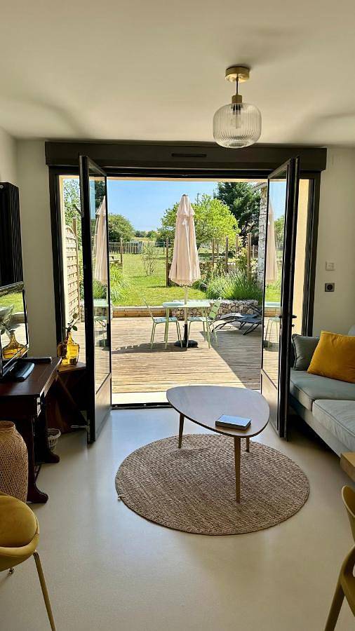 Gîte pour 2 personnes, avec vue et terrasse à Limetz-Villez