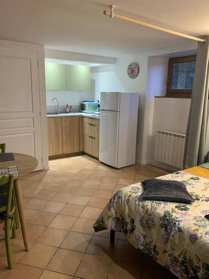 Location de vacances pour 2 personnes, avec vue à Quintenas - 3