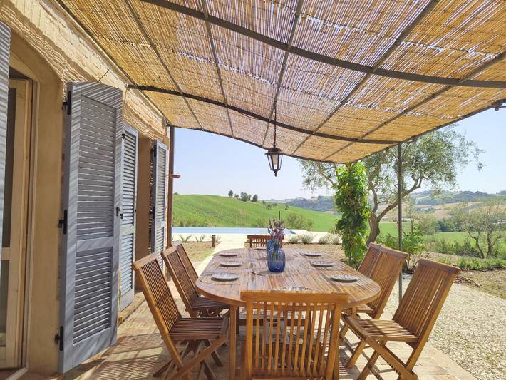 Location de vacances pour 10 personnes, avec Terrasse et Jardin ainsi que Piscine et Vue à Corinaldo - 3