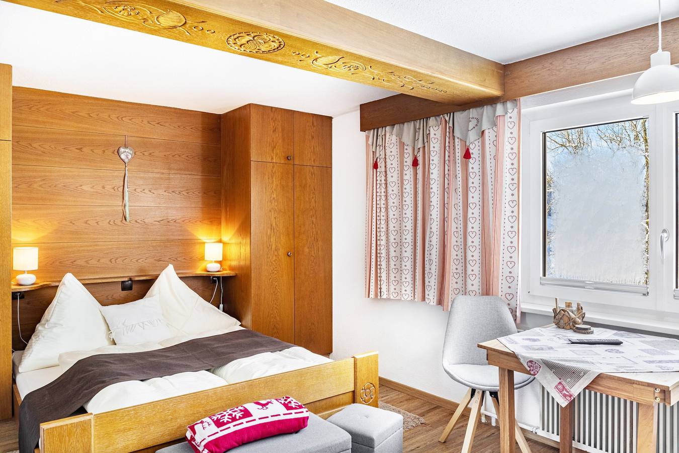 Room '15' with Mountain View, Shared Terrace and Wi-Fi in Nesselwängle, Außerfern